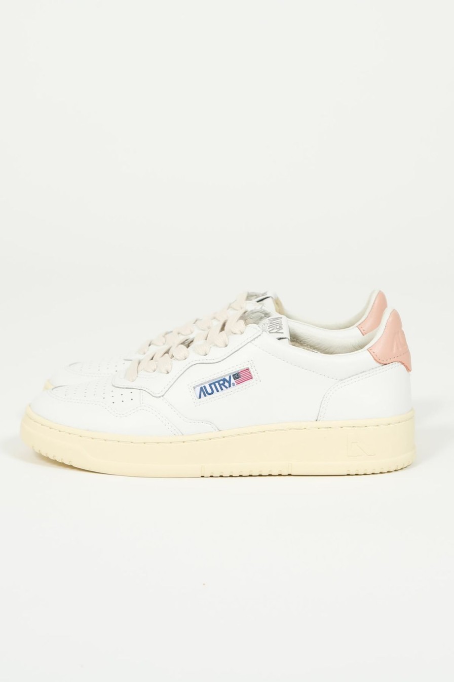 Women Autry Trainers | Autry Medalist In White, Coral